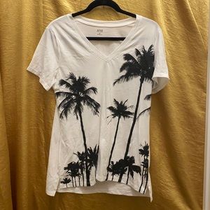 White shirt-sleeved tee with black palm trees (Medium)